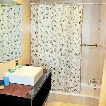 Rocha Tower 16e شقة