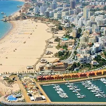 Turisticos Rocha Tower 16e Appartement